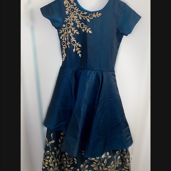 Traditional Eid Gown for kids- - Picture 3 of 8